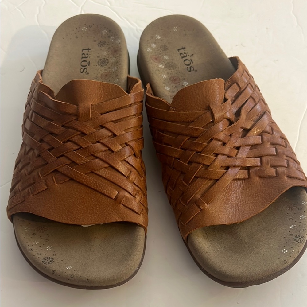 Taos Footwear Brown Woven Mules